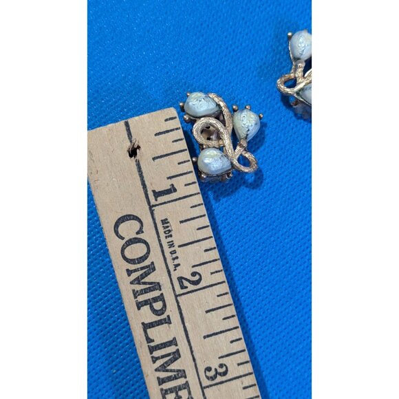 Vintage Lisner Clip-On Earrings With Faux Pearl Teardrops & Gold-Tone Metal - Picture 8 of 8
